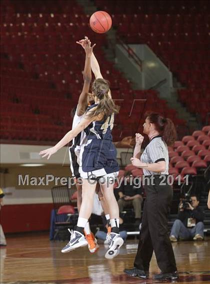 Thumbnail 1 in Bishop McGuinness vs. Southwest Onslow (NCHSAA 1A Final) photogallery.