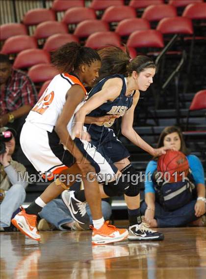 Thumbnail 1 in Bishop McGuinness vs. Southwest Onslow (NCHSAA 1A Final) photogallery.