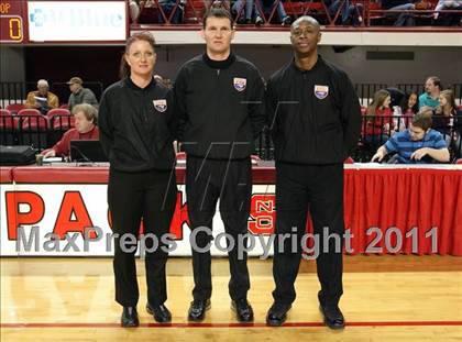 Thumbnail 3 in Bishop McGuinness vs. Southwest Onslow (NCHSAA 1A Final) photogallery.