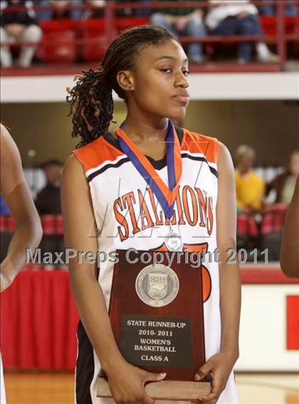 Thumbnail 1 in Bishop McGuinness vs. Southwest Onslow (NCHSAA 1A Final) photogallery.