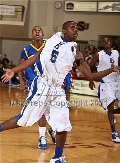 Thumbnail 3 in Lakeview Centennial vs. Estacado (Fantasy of Lights) photogallery.