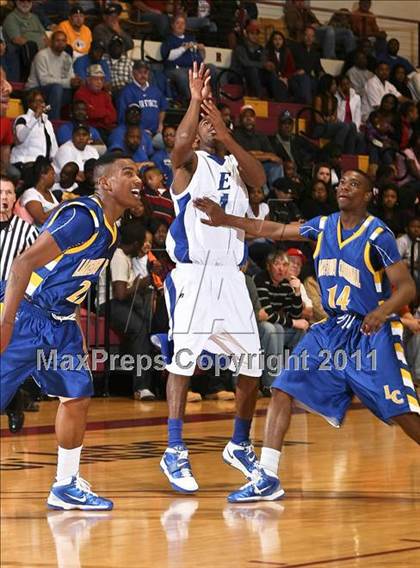Thumbnail 2 in Lakeview Centennial vs. Estacado (Fantasy of Lights) photogallery.