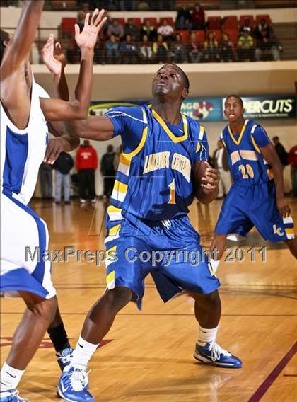 Thumbnail 2 in Lakeview Centennial vs. Estacado (Fantasy of Lights) photogallery.