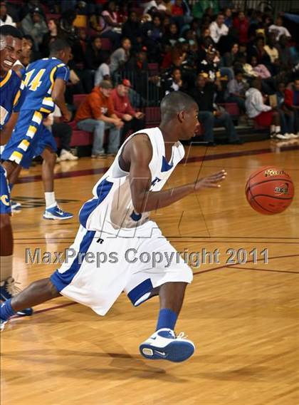 Thumbnail 3 in Lakeview Centennial vs. Estacado (Fantasy of Lights) photogallery.