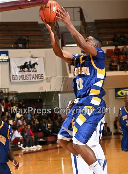 Thumbnail 2 in Lakeview Centennial vs. Estacado (Fantasy of Lights) photogallery.