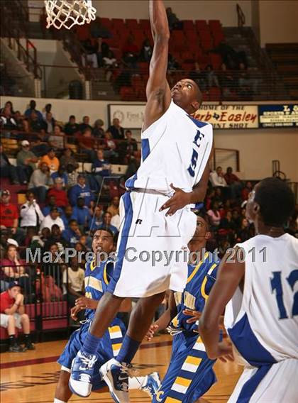Thumbnail 3 in Lakeview Centennial vs. Estacado (Fantasy of Lights) photogallery.
