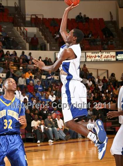Thumbnail 3 in Lakeview Centennial vs. Estacado (Fantasy of Lights) photogallery.