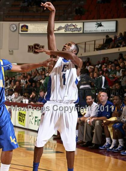 Thumbnail 3 in Lakeview Centennial vs. Estacado (Fantasy of Lights) photogallery.