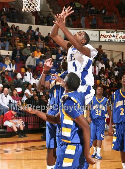 Thumbnail 1 in Lakeview Centennial vs. Estacado (Fantasy of Lights) photogallery.