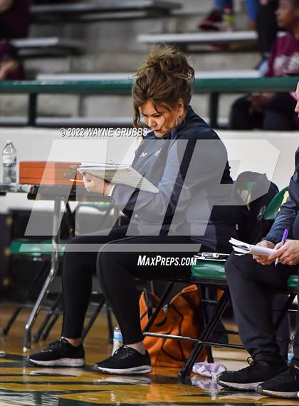 Thumbnail 2 in Sabine vs. Jefferson (UIL 3A Region 2 Bi-District Playoff) photogallery.