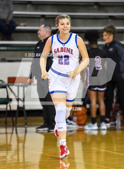 Thumbnail 1 in Sabine vs. Jefferson (UIL 3A Region 2 Bi-District Playoff) photogallery.