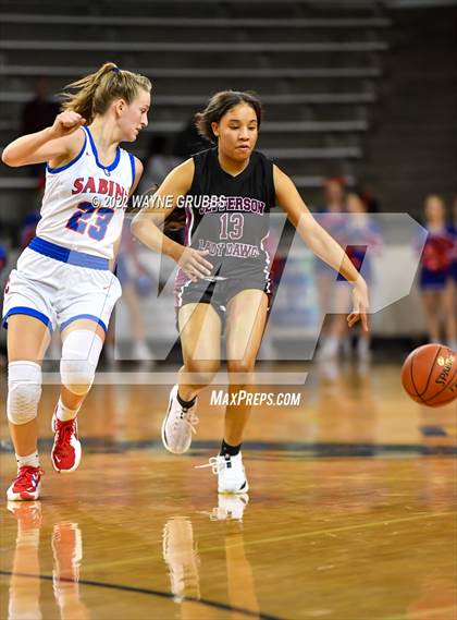 Thumbnail 2 in Sabine vs. Jefferson (UIL 3A Region 2 Bi-District Playoff) photogallery.