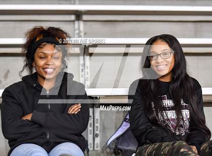 Thumbnail 3 in Sabine vs. Jefferson (UIL 3A Region 2 Bi-District Playoff) photogallery.