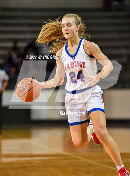 Thumbnail 1 in Sabine vs. Jefferson (UIL 3A Region 2 Bi-District Playoff) photogallery.