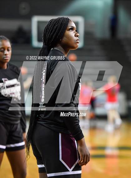 Thumbnail 2 in Sabine vs. Jefferson (UIL 3A Region 2 Bi-District Playoff) photogallery.