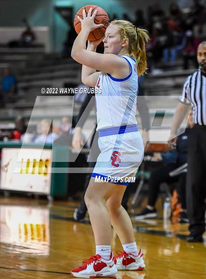 Thumbnail 3 in Sabine vs. Jefferson (UIL 3A Region 2 Bi-District Playoff) photogallery.