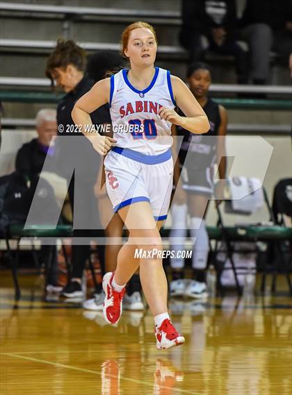 Thumbnail 3 in Sabine vs. Jefferson (UIL 3A Region 2 Bi-District Playoff) photogallery.