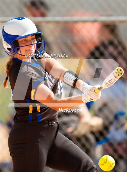 Thumbnail 2 in Kearney vs. Burke photogallery.