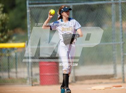 Thumbnail 3 in Kearney vs. Burke photogallery.