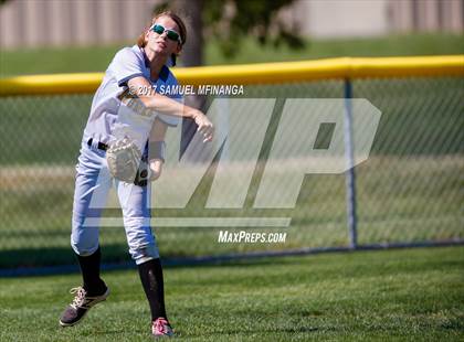 Thumbnail 3 in Kearney vs. Burke photogallery.