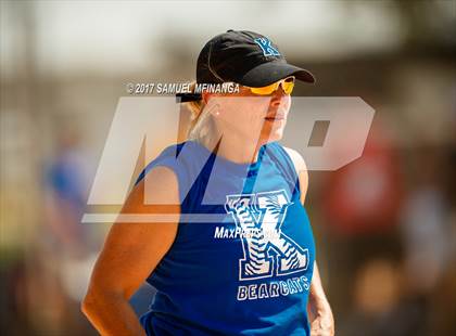 Thumbnail 3 in Kearney vs. Burke photogallery.