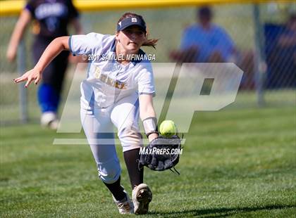Thumbnail 3 in Kearney vs. Burke photogallery.