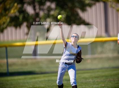 Thumbnail 2 in Kearney vs. Burke photogallery.