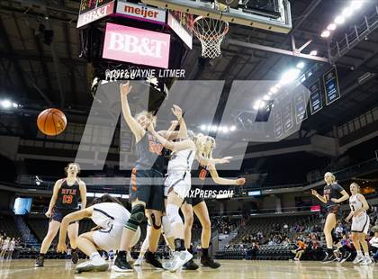 Thumbnail 2 in Ryle vs Notre Dame (9th Region quarterfinals) photogallery.