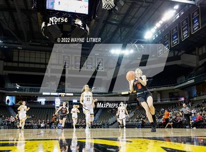 Thumbnail 3 in Ryle vs Notre Dame (9th Region quarterfinals) photogallery.