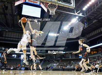 Thumbnail 2 in Ryle vs Notre Dame (9th Region quarterfinals) photogallery.