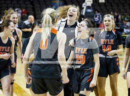 Thumbnail 3 in Ryle vs Notre Dame (9th Region quarterfinals) photogallery.