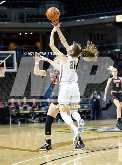 Thumbnail 2 in Ryle vs Notre Dame (9th Region quarterfinals) photogallery.