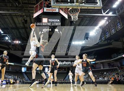 Thumbnail 3 in Ryle vs Notre Dame (9th Region quarterfinals) photogallery.