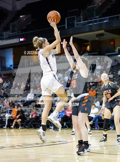 Thumbnail 3 in Ryle vs Notre Dame (9th Region quarterfinals) photogallery.