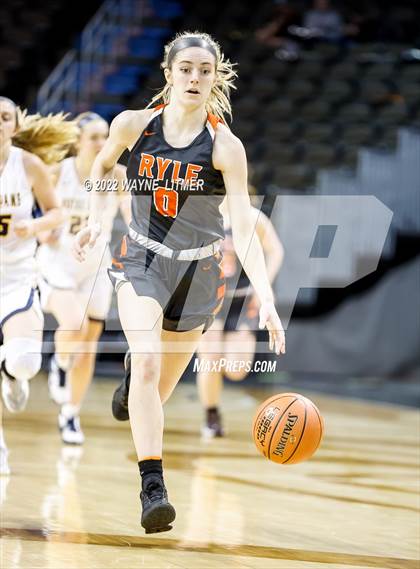 Thumbnail 3 in Ryle vs Notre Dame (9th Region quarterfinals) photogallery.