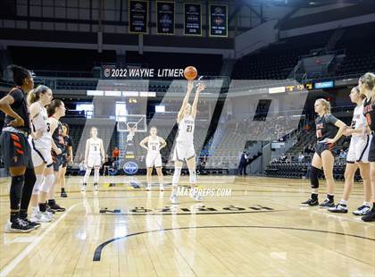 Thumbnail 1 in Ryle vs Notre Dame (9th Region quarterfinals) photogallery.