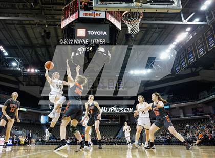 Thumbnail 3 in Ryle vs Notre Dame (9th Region quarterfinals) photogallery.