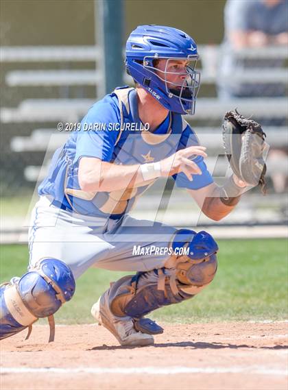 Thumbnail 3 in Arapahoe vs. McNary (Pride Classic) photogallery.