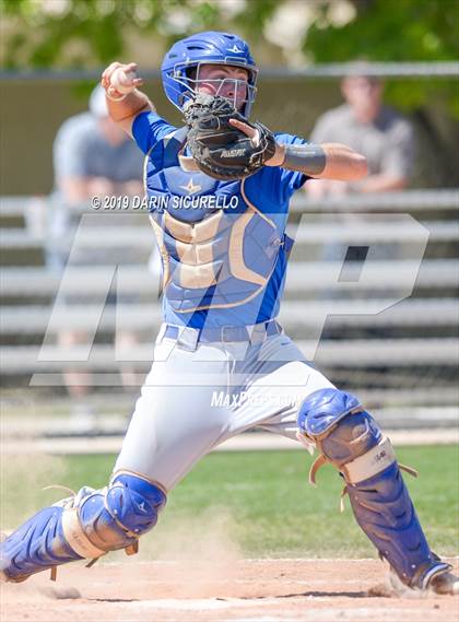 Thumbnail 2 in Arapahoe vs. McNary (Pride Classic) photogallery.