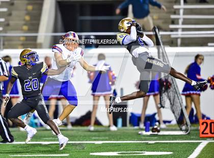 Thumbnail 2 in Bolles @ Mainland photogallery.