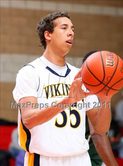 Thumbnail 2 in Long Beach Poly vs. Santa Monica (Pacific Shores Tournament) photogallery.