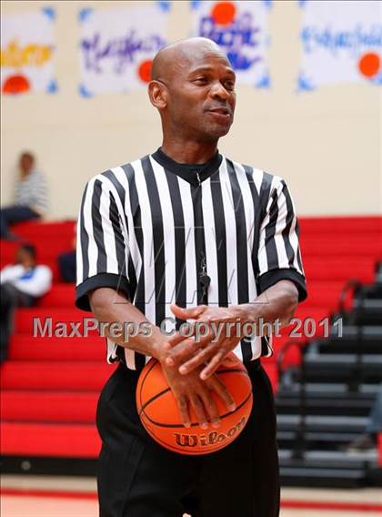 Thumbnail 2 in Long Beach Poly vs. Santa Monica (Pacific Shores Tournament) photogallery.