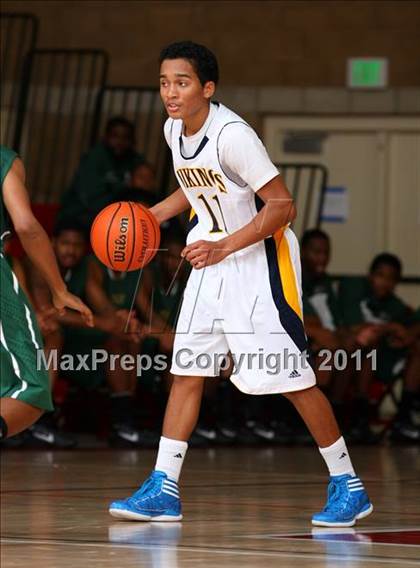 Thumbnail 2 in Long Beach Poly vs. Santa Monica (Pacific Shores Tournament) photogallery.