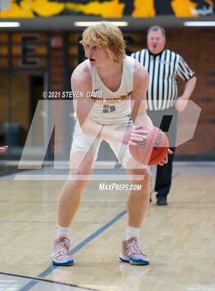 Thumbnail 3 in Gilbert vs Chandler (Welcome to the Jungle Holiday Tournament) photogallery.