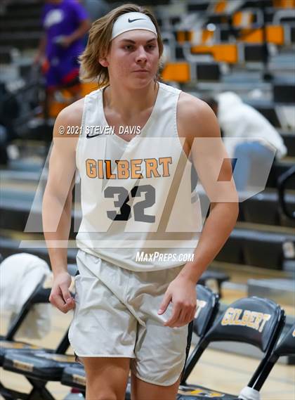 Thumbnail 1 in Gilbert vs Chandler (Welcome to the Jungle Holiday Tournament) photogallery.