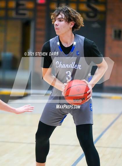 Thumbnail 3 in Gilbert vs Chandler (Welcome to the Jungle Holiday Tournament) photogallery.