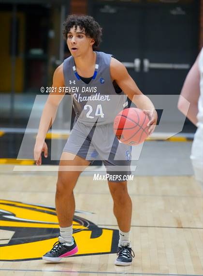 Thumbnail 2 in Gilbert vs Chandler (Welcome to the Jungle Holiday Tournament) photogallery.