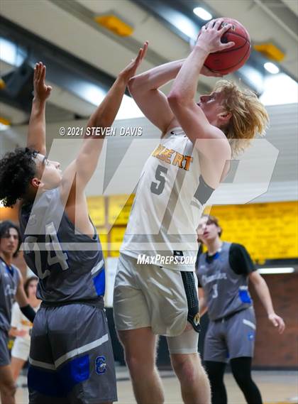 Thumbnail 1 in Gilbert vs Chandler (Welcome to the Jungle Holiday Tournament) photogallery.
