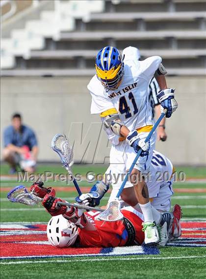 Thumbnail 1 in Fairport vs. West Islip (NYSPHYSAA Class A Final) photogallery.