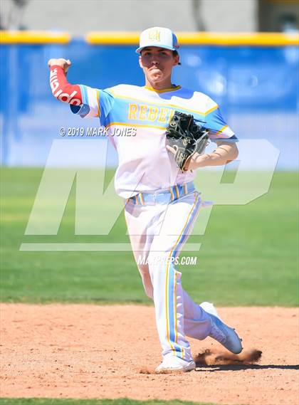 Thumbnail 2 in IMG Academy Black vs. Quartz Hill (Coach Bob Invitational)  photogallery.